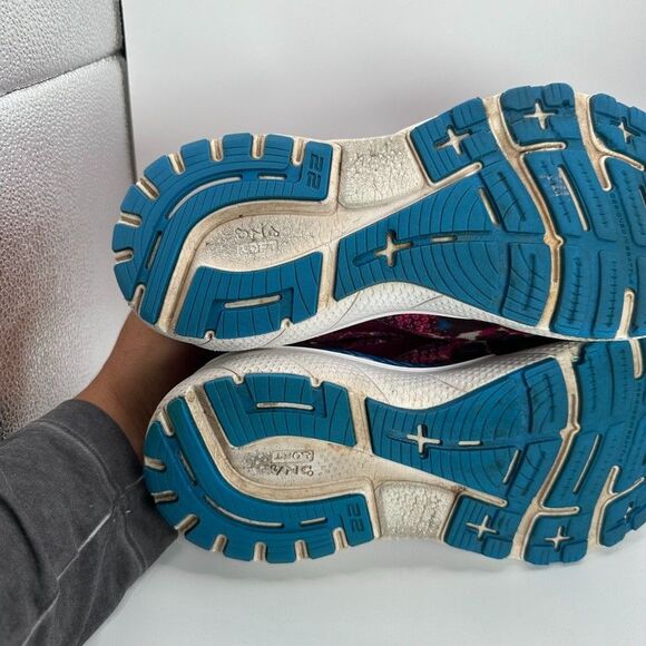 Brooks Adrenaline GTS 22 Shoes Womens Size 10 B Pink Cheetah Print Running - Picture 10 of 12